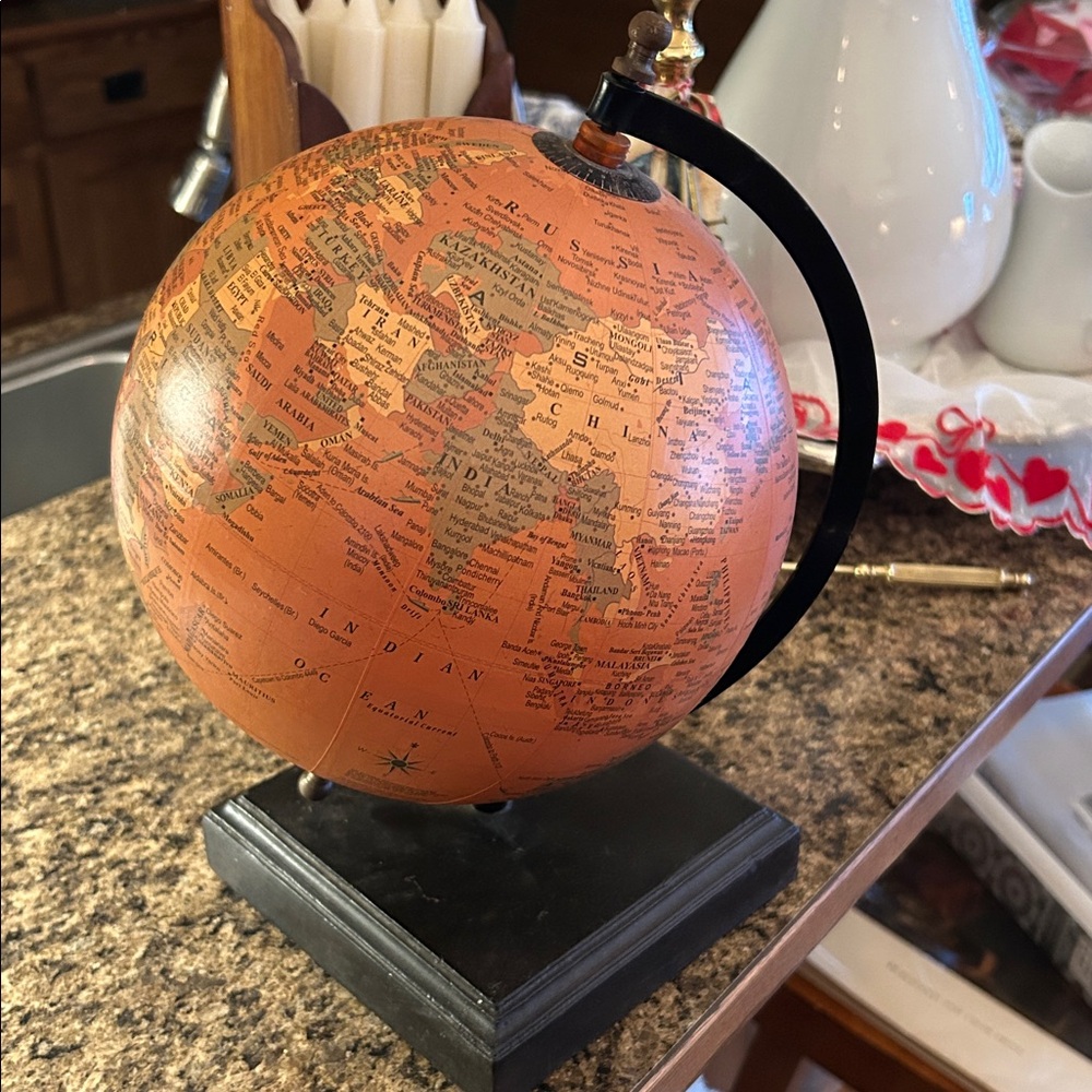 Vintage Style Orange Globe with Black Stand - Picture 6 of 8